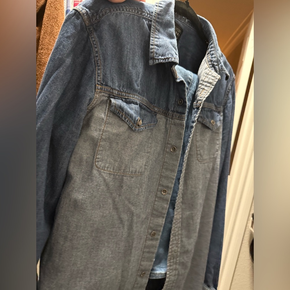 Guess Two-Tone Denim Shirt Jacket - Blue